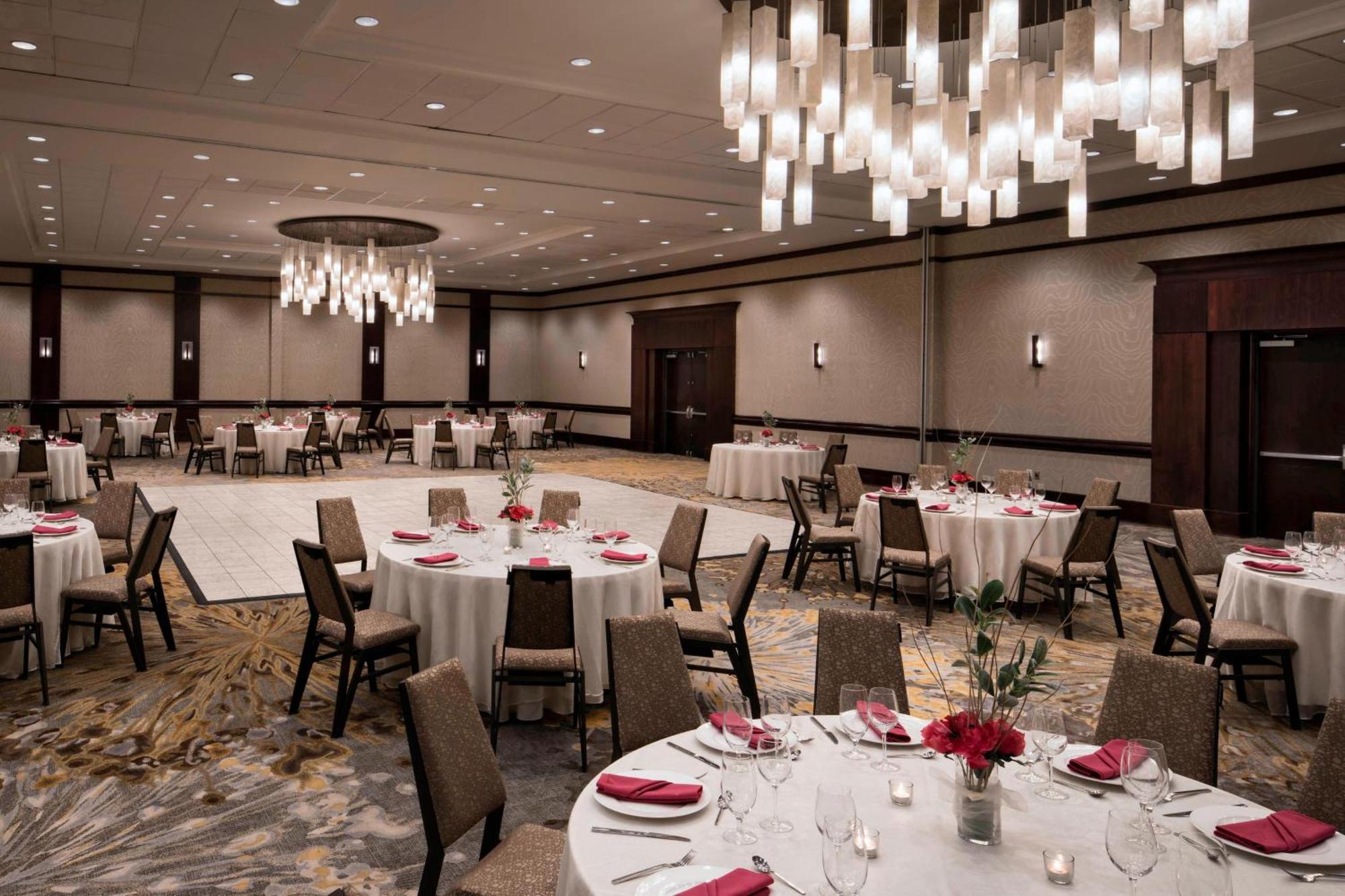The Westin Mount Laurel Hotel Exterior photo